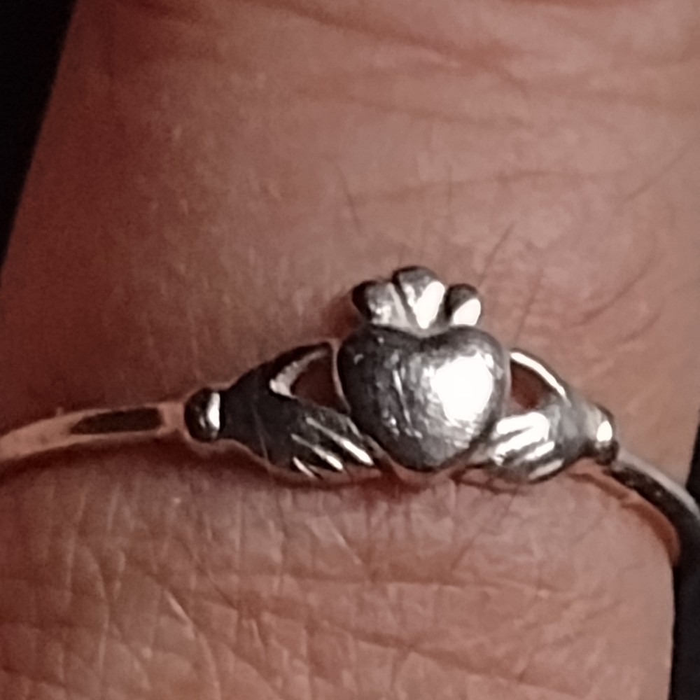 Sterling Claddagh Ring